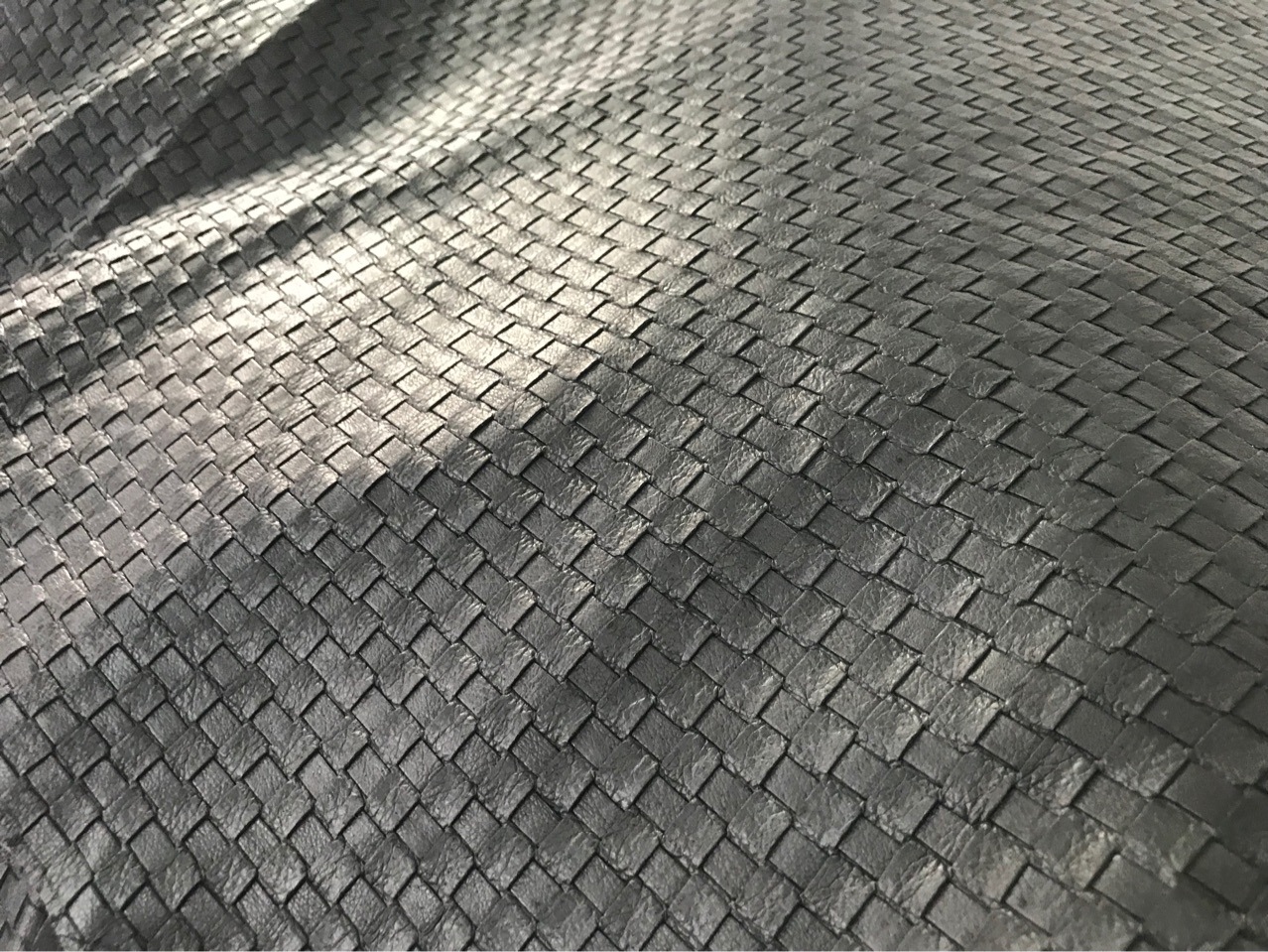 黑白色头层编织猪皮 12/尺 鞋材包料