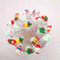 国境を越えたクリスマスハロウィーン試験管にまつ毛ブラシをつけて、まつ毛ブラシをつけて、使い捨てのまつ毛ブラシにチューブをつけます