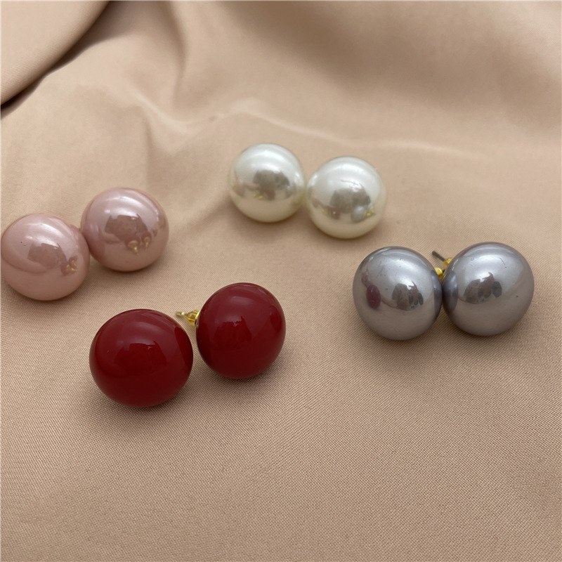 Mode Runde Imitation Perle Stoving Lack Inlay Pearl Damen Ohr Stecker 1 Paar display picture 2