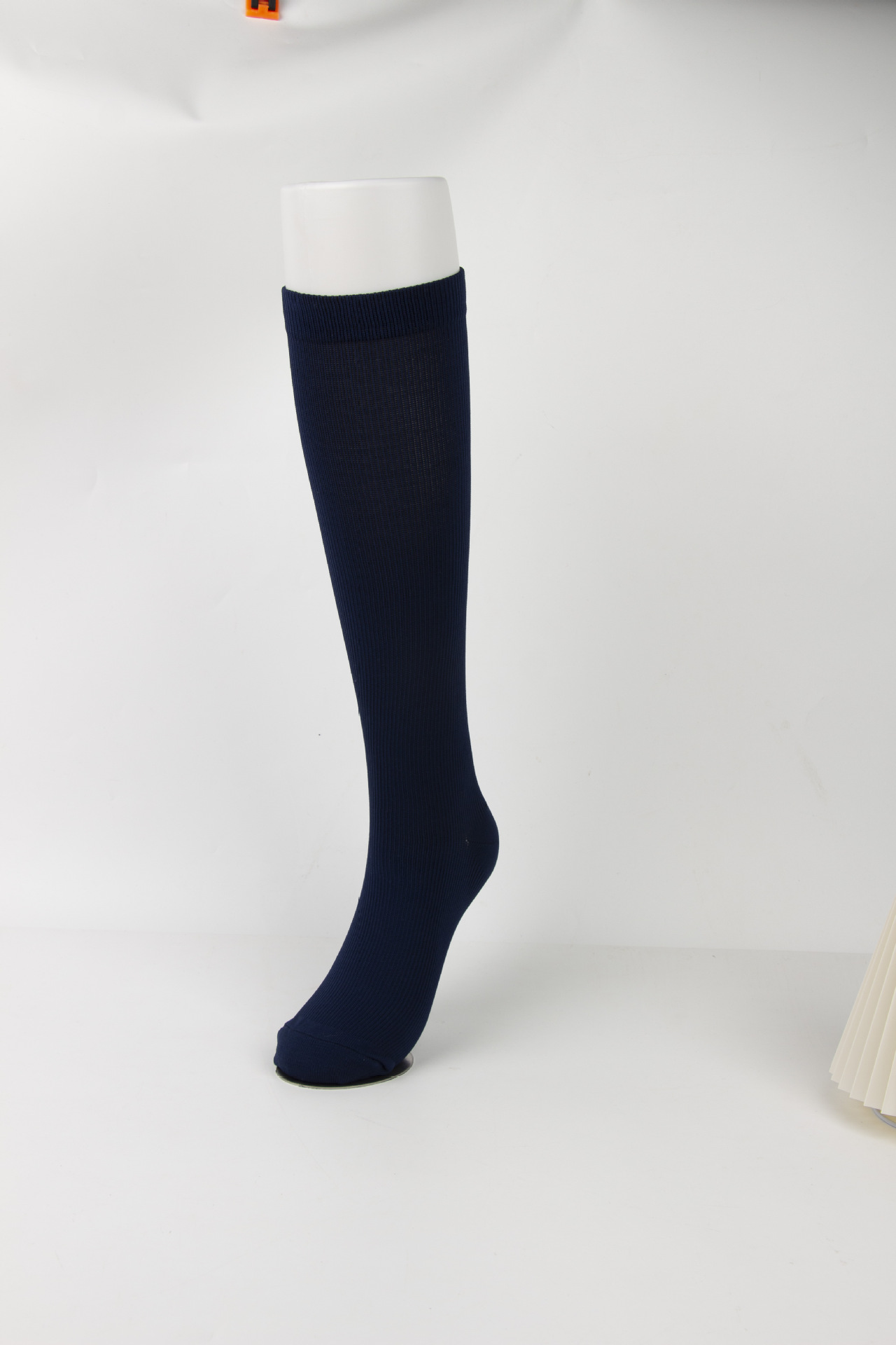 Calcetines de compresión deportiva de color sólido para hombres y mujeres calcetines de pantorrilla al aire libre fitness correr deportes calcetines elásticos fuente fabricante