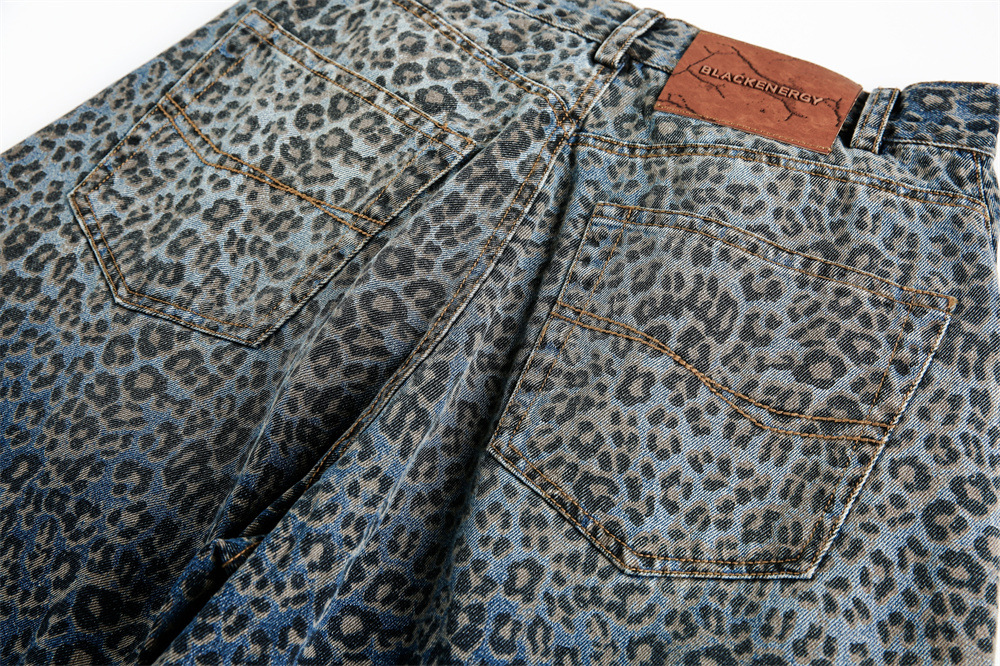 Jeans da uomo con stampa leopardata stile distressed casual_voghion.com