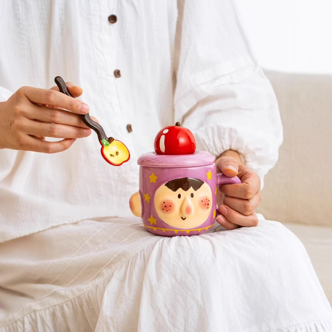 Personalidad creativa Apple Joker cerámica taza de mano regalo de mano lotería taza de agua relieve de dibujos animados taza de alto valor facial