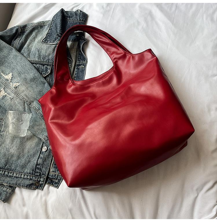 Large-capacity single-shoulder bag for women, 2025 new style, fashionable, casual and versatile tote bag, letter niche design handbag undefined