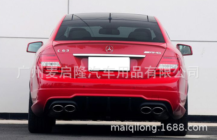 Suitable for Mercedes-Benz exhaust pipe modification W204 C- Class C63AMG four-out oval C260C200C300 tail throat