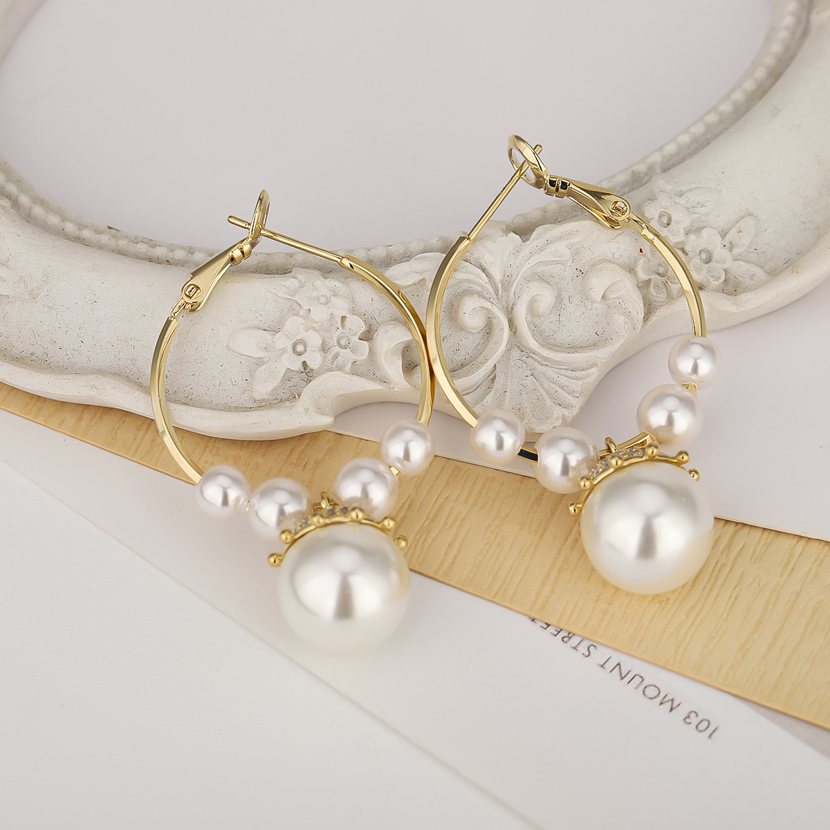 丽贝丽影法式时尚浪漫珍珠圈圈耳饰小众设计高级感批发巴洛克耳圈