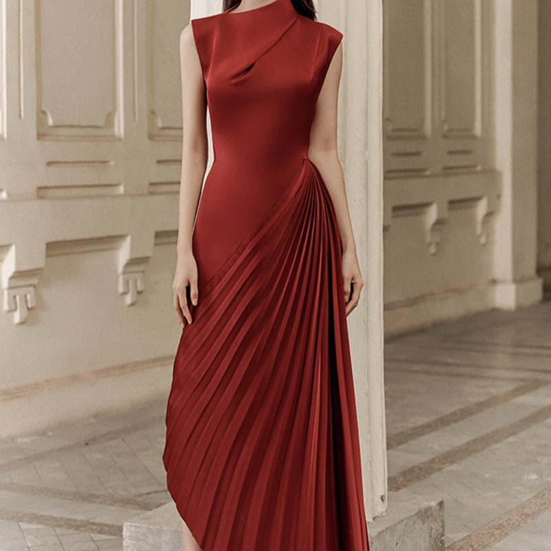 越南小众设计师同款2024春冬季新款连衣裙酒红色不规则晚礼服1626