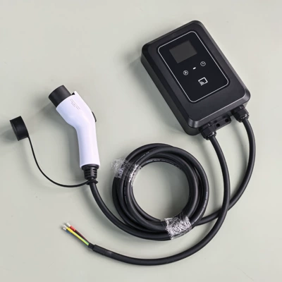 Elektrikli avtomobil şarj stansiyaları — European Standard Charging Pile GBT - the-color-screen-of-the-national-standard-gun-head-is-the-charging-pile-5-meters-english-version