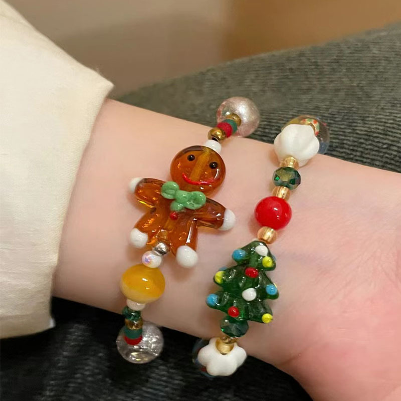 Sweet Cartoon Character Christmas Tree Gingerbread Alloy Resin Wholesale Bracelets display picture 1