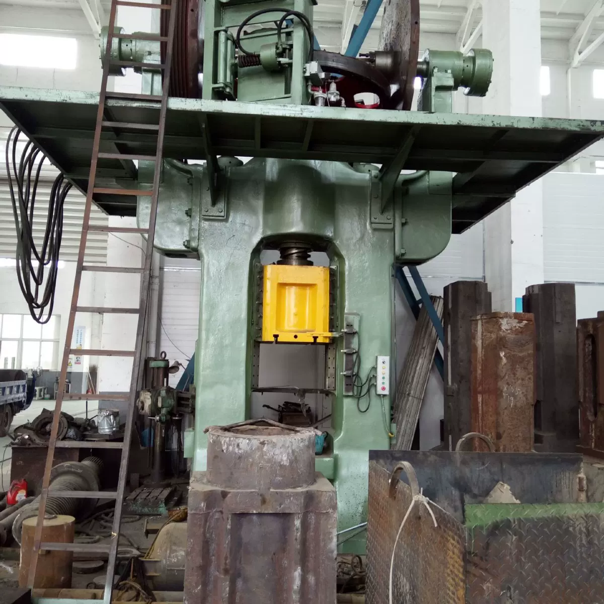 销售青岛产地二手双盘摩擦压力机 可以试机售后保障价格不高