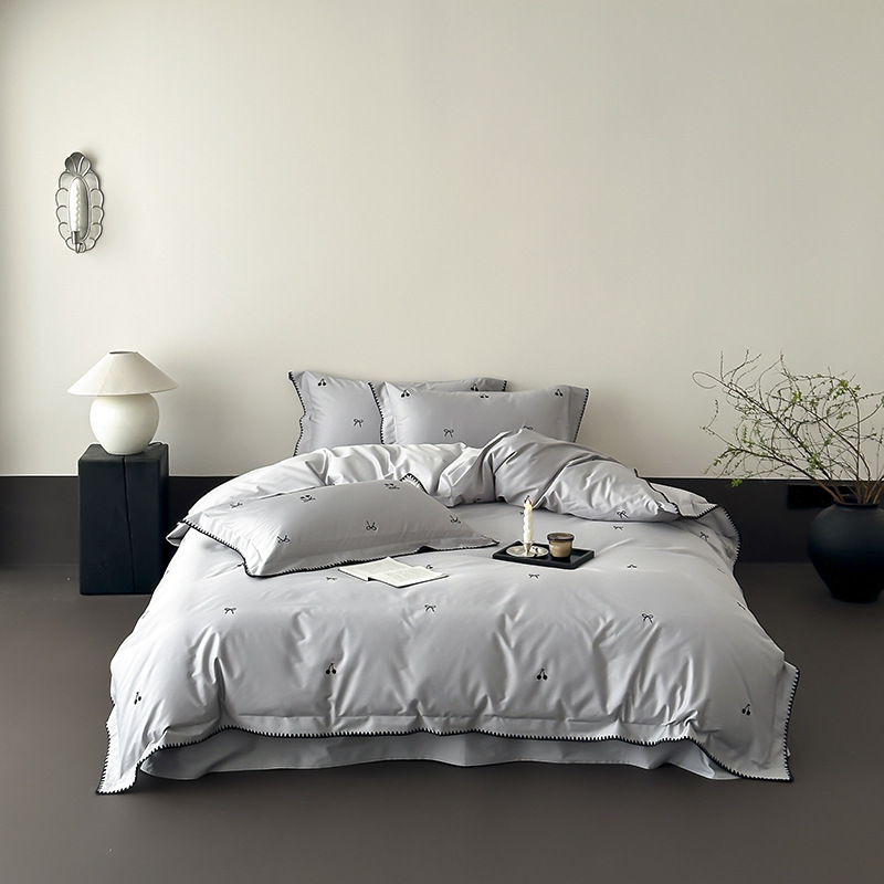 Completo letto francese in raso di cotone con copripiumino_voghion.com