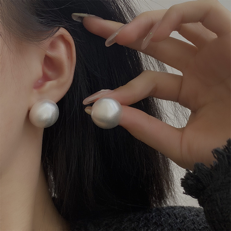 Retro Round Copper Plating Ear Studs 1 Pair