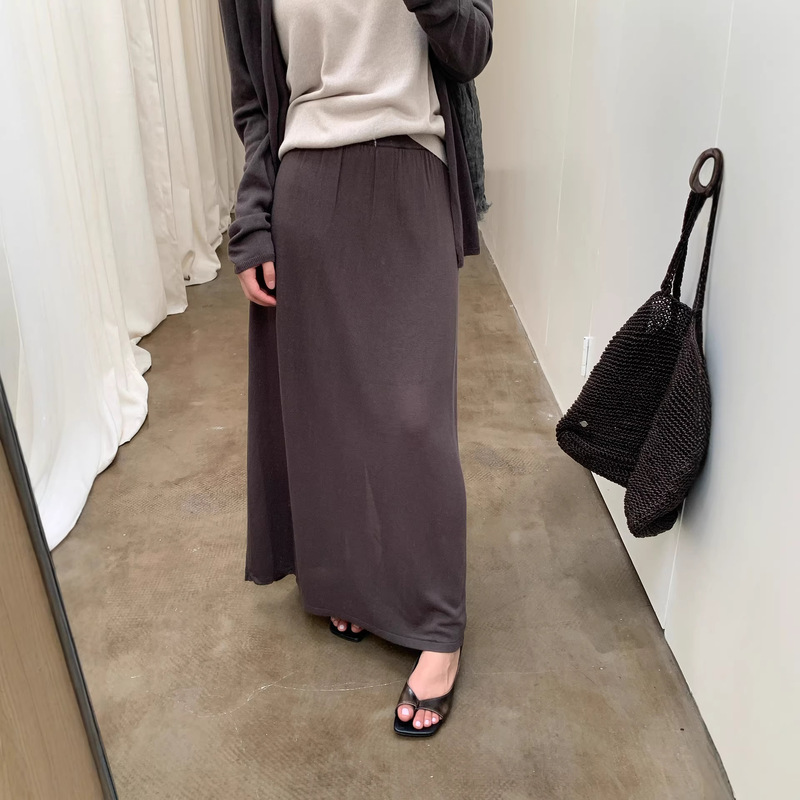 On Line Korean Style Drapey, Elegant, Simple and Slimming Skirt, Versatile Summer Elastic Waist Skirt A66010B On Line Korean Style Drapey, Elegant, Simple and Slimming Skirt, Versatile Summer Elastic Waist Skirt A66010B
