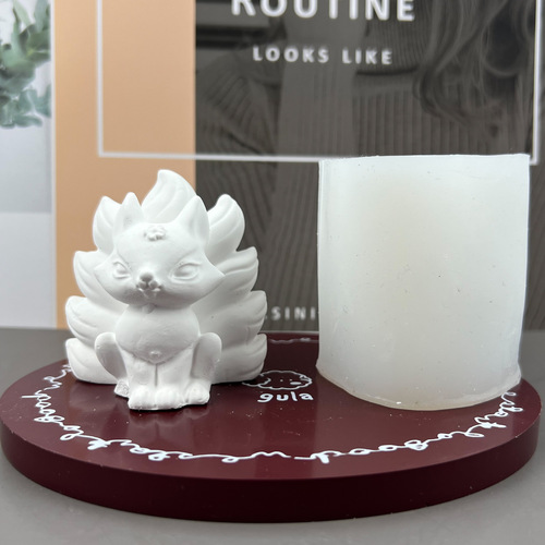 Fat Yaya DIY Frosted Nine-Tailed Fox Handmade Resin Mold, Plaster Display Decorations, and Candle Molds
