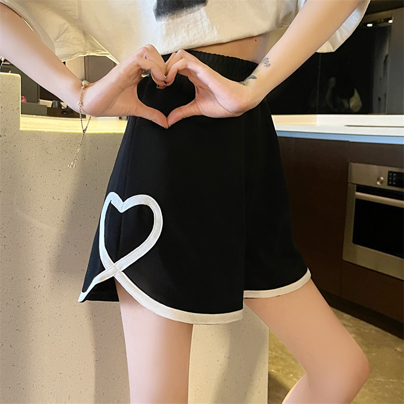 Hot Girls Sports Shorts Women's Summer Korean Style 2025 New High Waist Slimming Design Sense Love Casual Pants Hot Pants