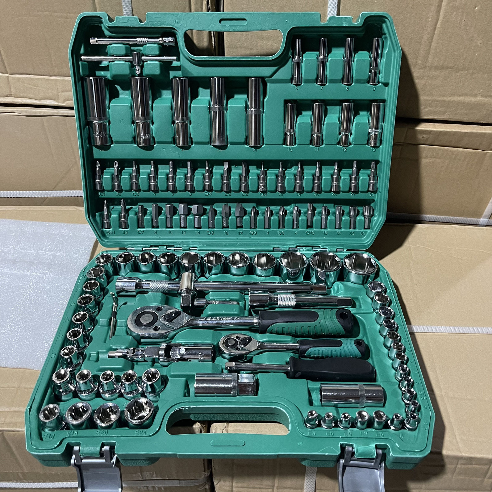 Tools set, wrench, 121 pieces