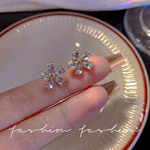 925�y����㻨��߼��ж��ins�L����С���OӋ�о��¶���ᔶ��Ʒ