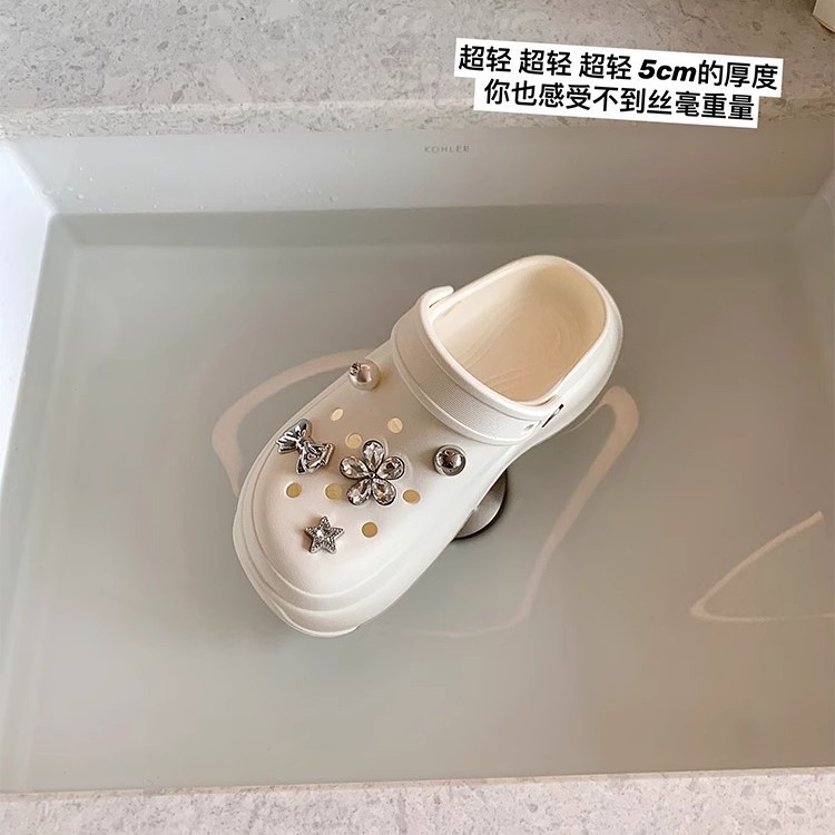 [Sheii Su Yinyin] La puerta de la cueva durará para siempre ~ 5cm pétalos de diamantes de imitación plataforma de suela gruesa sandalias de Baotou zapatillas de mujer zapatos con agujeros