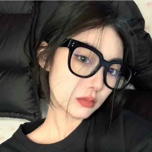 Net red small frame black frame glasses for women plain face radiation-proof slimming retro ins wind can be equipped with degree myopia glasses