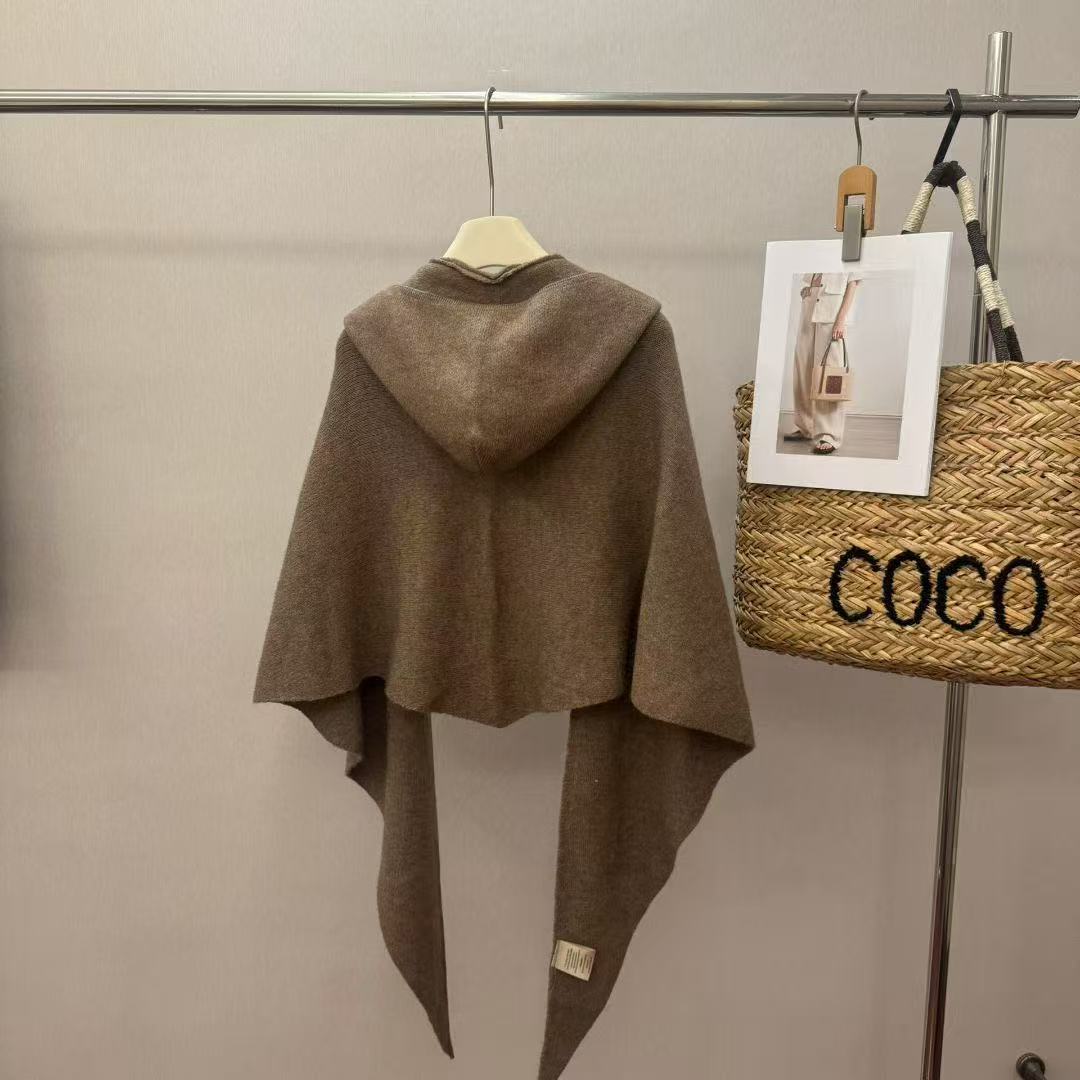 2025新款连帽针织披肩女秋冬季保暖防寒高级感围巾坎肩外搭斗篷