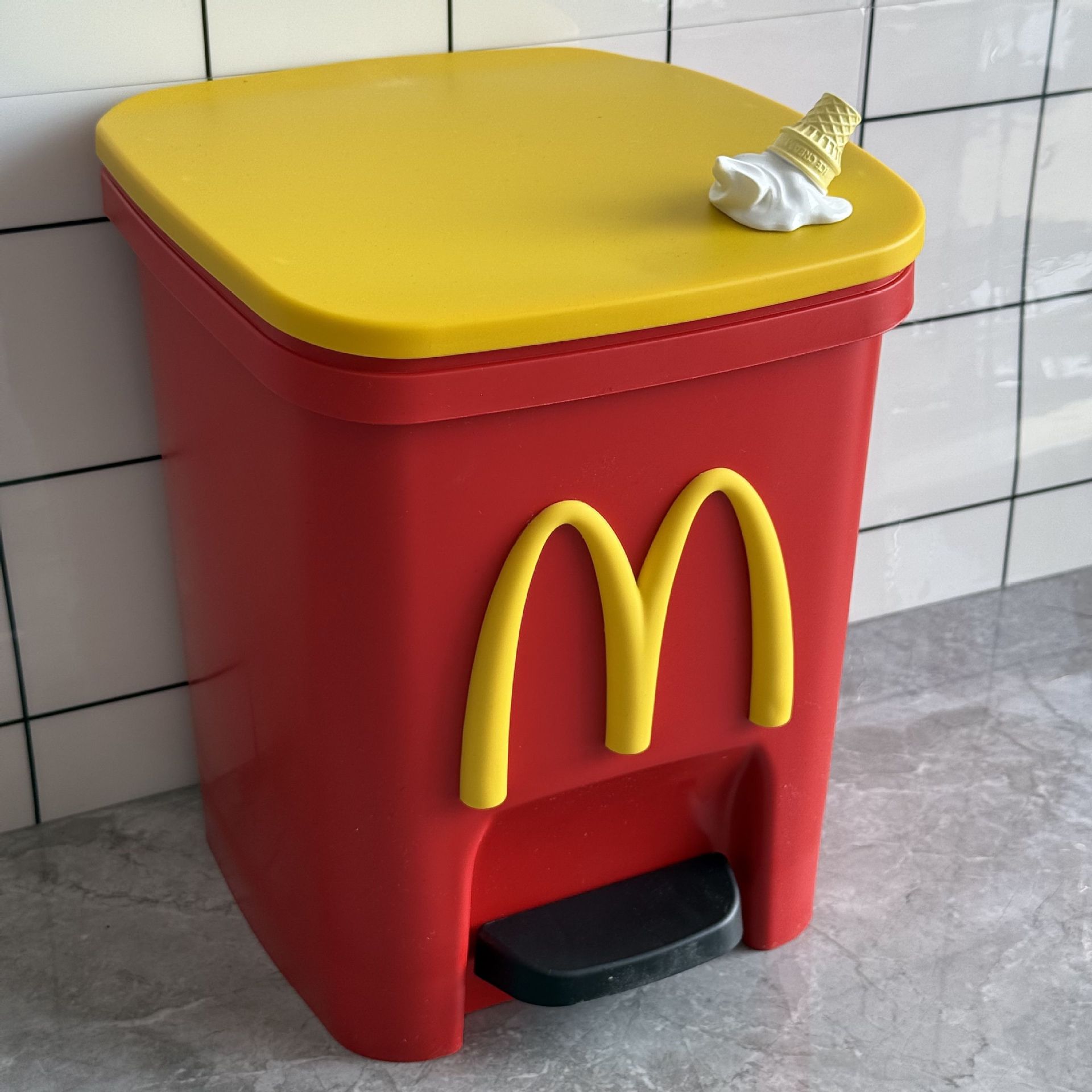 Botella de basura de trigo y trigo pie pie con cubierta encantadora sala de estar familiar dormitorio silencioso baño de gran capacidad cocina