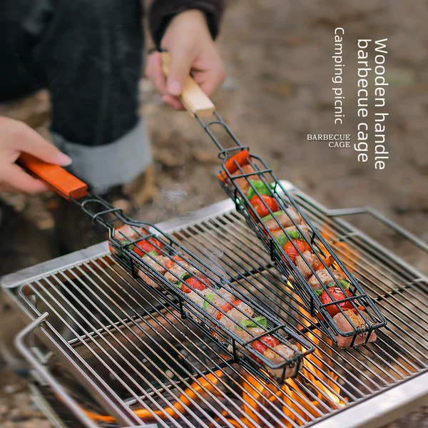 Wooden handle barbecue cage barbecue net sausage hot dog basket BBQ Barbecue net camping barbecue tools barbecue clip grill rack