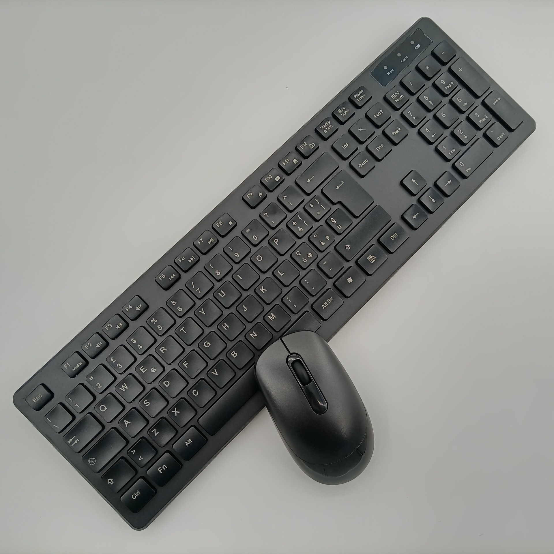 Черный, Италия