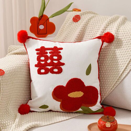 Wedding room layout, wedding pillows, a pair of bed, living room, sofa decoration pillows, back cushions, wedding supplies