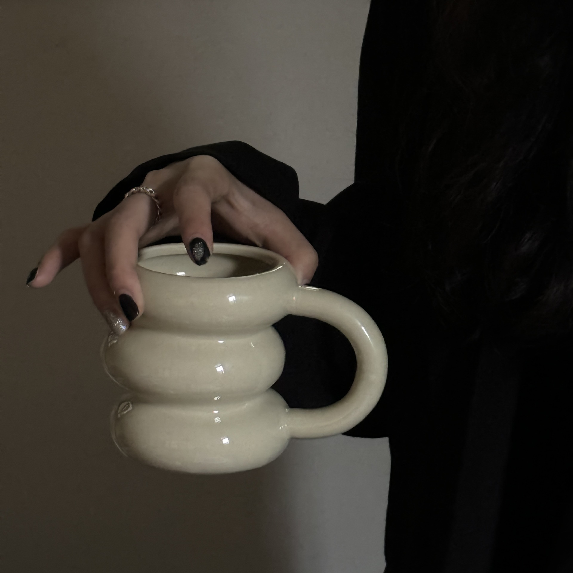 Nuevo en stock original Ins lechoso círculo amarillo taza de agua de alta apariencia creativa Taza de cerámica taza de grasa al por mayor