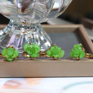 Fubei Diamond Jewelry 18K Gold Inlaid with Hetian Jasper Apple Green Lotus Ring, Loose Stone 15*14*14Mm2.7G