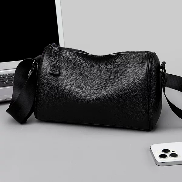 Cross-Border First-Layer Cowhide Simple Men's Shoulder Bag, Crossbody Bag, High-End Commuter Bag, Large Capacity, Casual and Fashionable Item