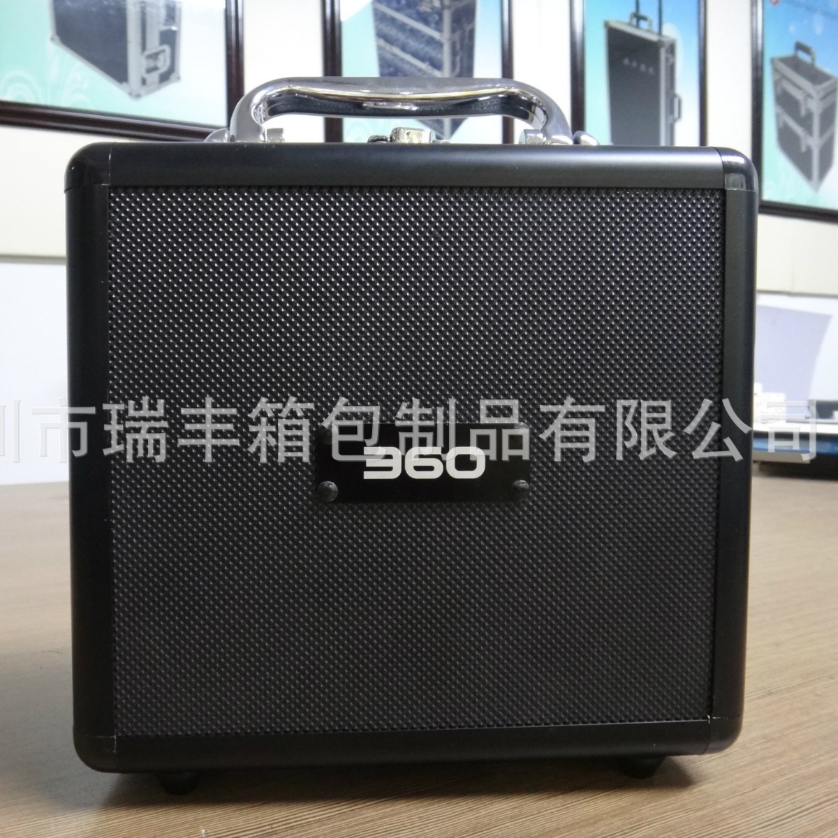 小手提工具箱|深圳厂家装360路由器小巧精致