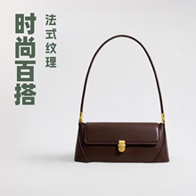 腋下法式 时尚流行单肩优雅鳄鱼纹小众手提百搭2021法棍女包包邮