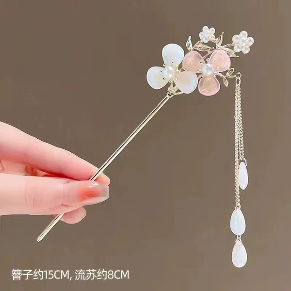 White powder double flower bun