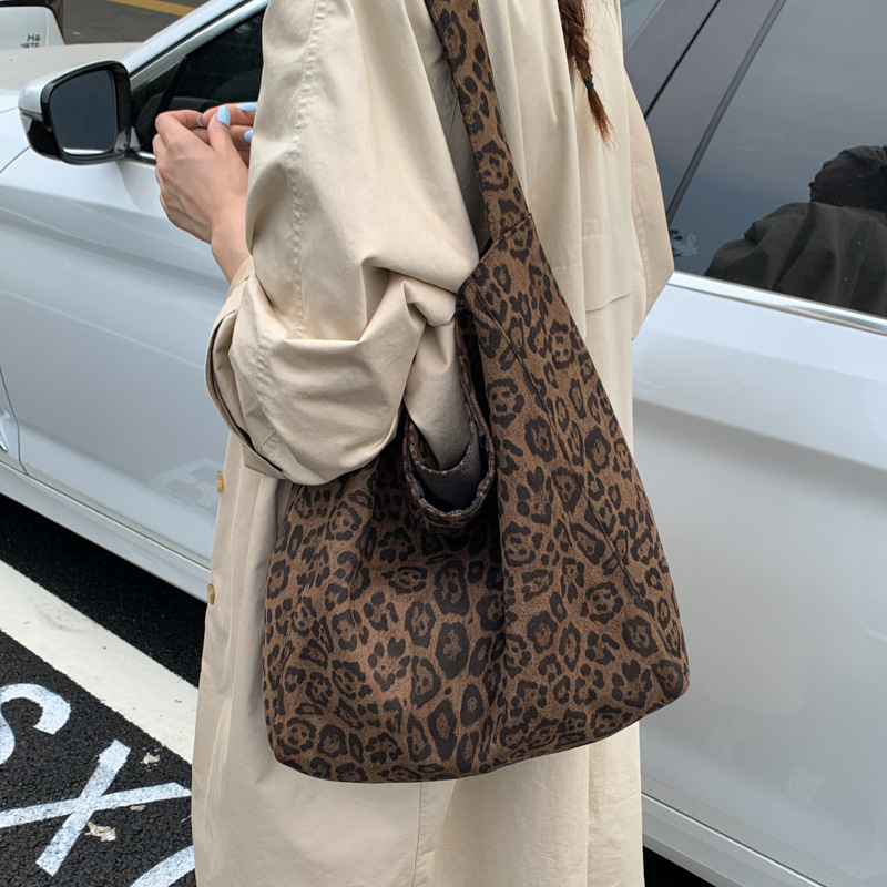 202初秋新款小众设计单肩包毛呢面料托特包潮流个性简约女包|undefined