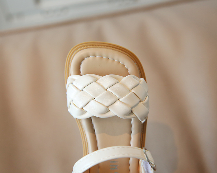 Sandales douces et mignonnes version coréenne, chaussures de plage à semelle souple pour petite fille, polyvalentes, pour enfants, nouvelle collection été 2022_voghion.com