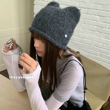 2025年新毛绒绒俏皮猫耳朵帽子女休闲包头冷帽羊毛混纺秋冬毛线帽