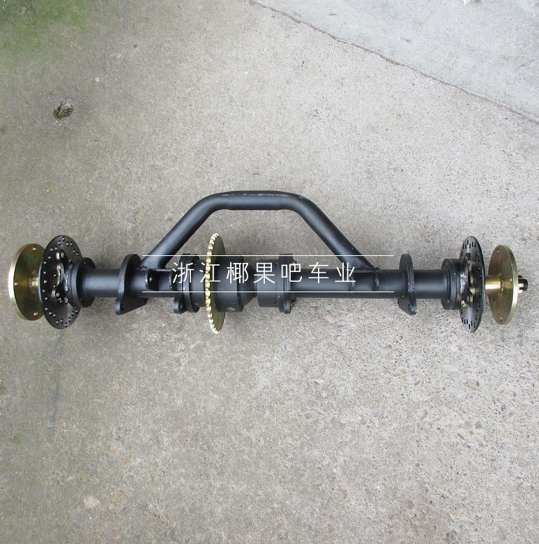 Modified four-wheel go-kart accessories, four-wheel beach vehicle chain drive differential, rear axle with dual disc brakes, rear fork