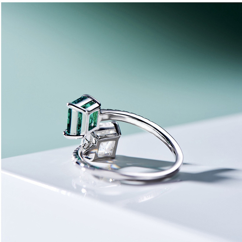 Moissanite Couple Ring With Four Claw Setting And Adjustable Band_voghion.com