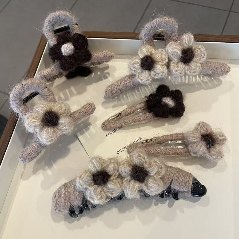 Autumn and Winter New Flower Clip Hairpin Elegant Girl Simple Pure Color Shark Clip on the Back of the Head Boutique Hair Accessories