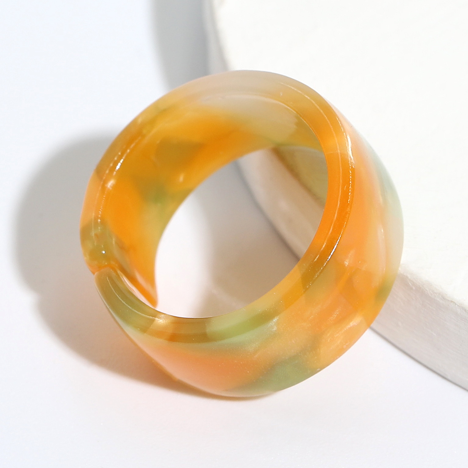 Retro Incomplete Circle Resin Ring display picture 8