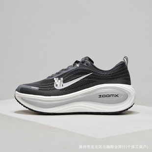 ���Q�߰泬���~�� Vomero Plus�w�R�W���ܲ�Ь͸�⾏�����e�\��Ь