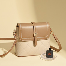 高级感菱格撞色女士斜挎包新款手机包时尚百搭休闲包单箭头单肩包