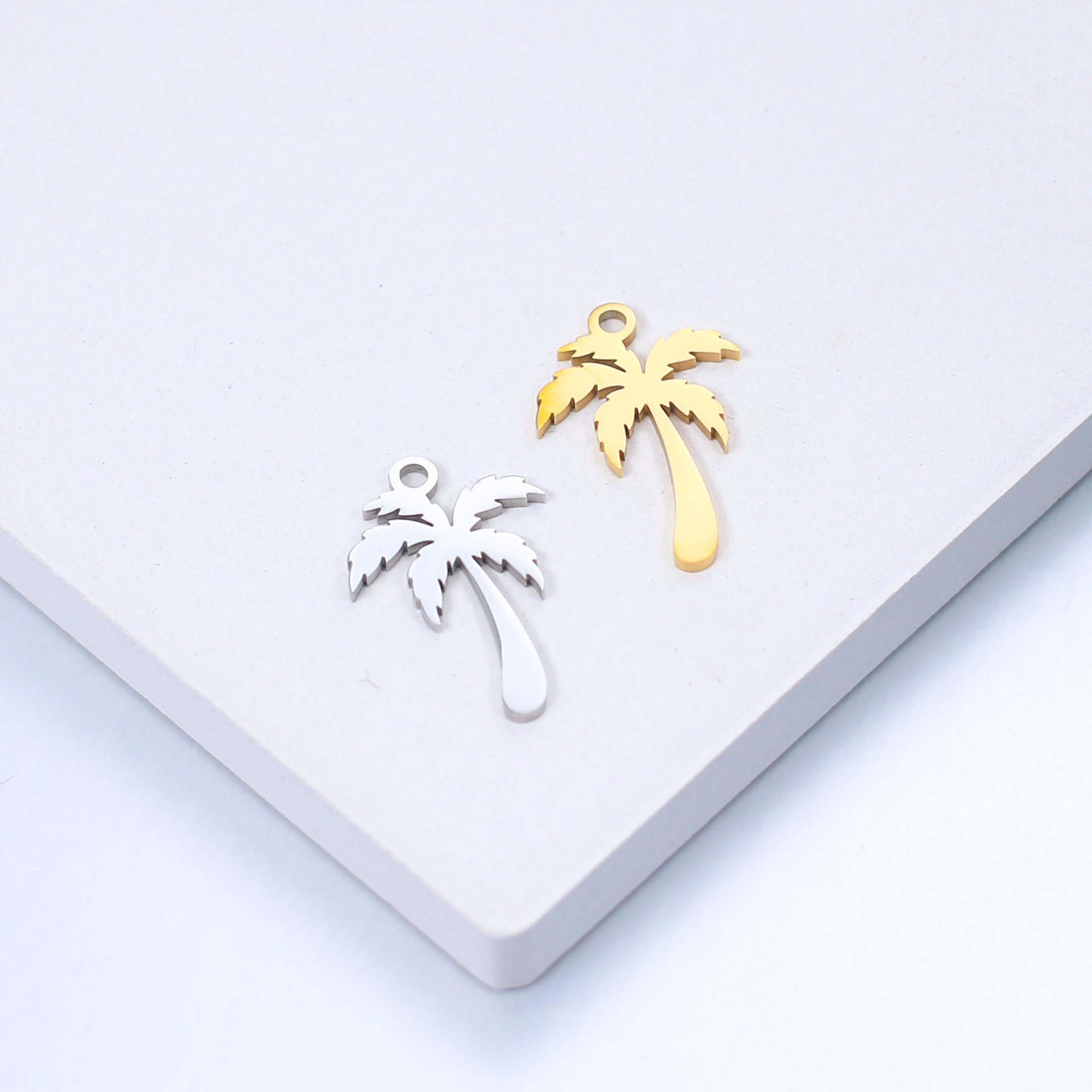 4g Weight Pendant Jewelry Making Type DIY Jewelry Accessories Classification 5 PCS/Package Quantity 304 Stainless Steel Material Coconut Tree Pattern Plating Design Vacation Style 5 PCS/Package 304 Stainless Steel Coconut Tree Pendant 2
