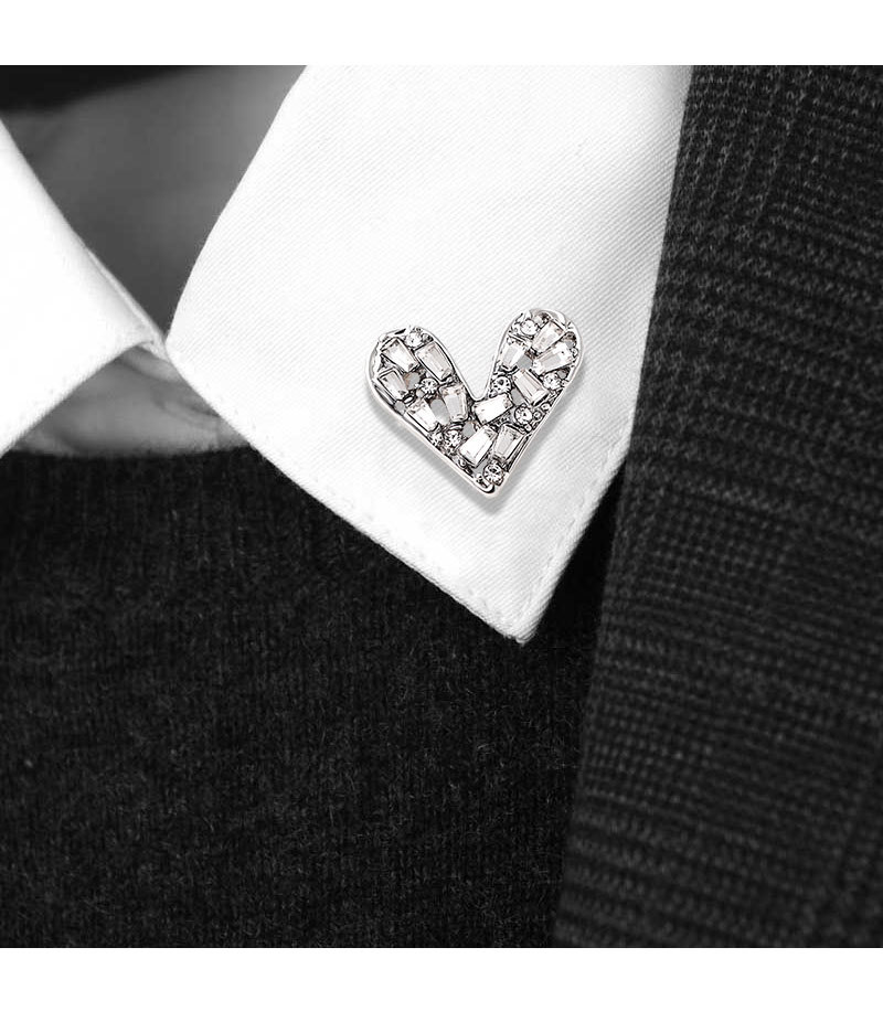 Plating Craft Elegant Sweet Pin Heart Shape Alloy Plating Women's Brooches