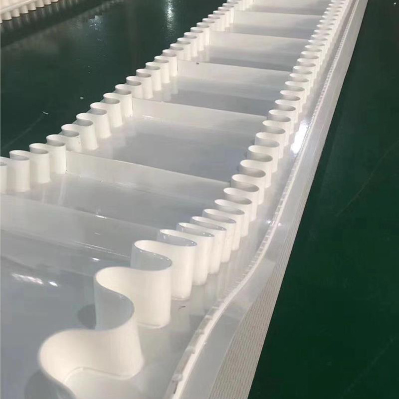 PVC裙边输送带加挡板导向条小型传送带 颗粒上料提升带