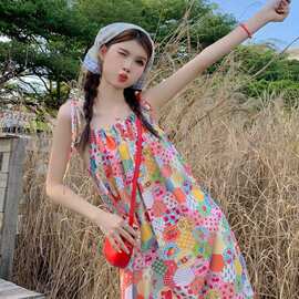 碎花吊带连衣裙女夏季2025新款甜美减龄独特超好看拼接花边长裙子