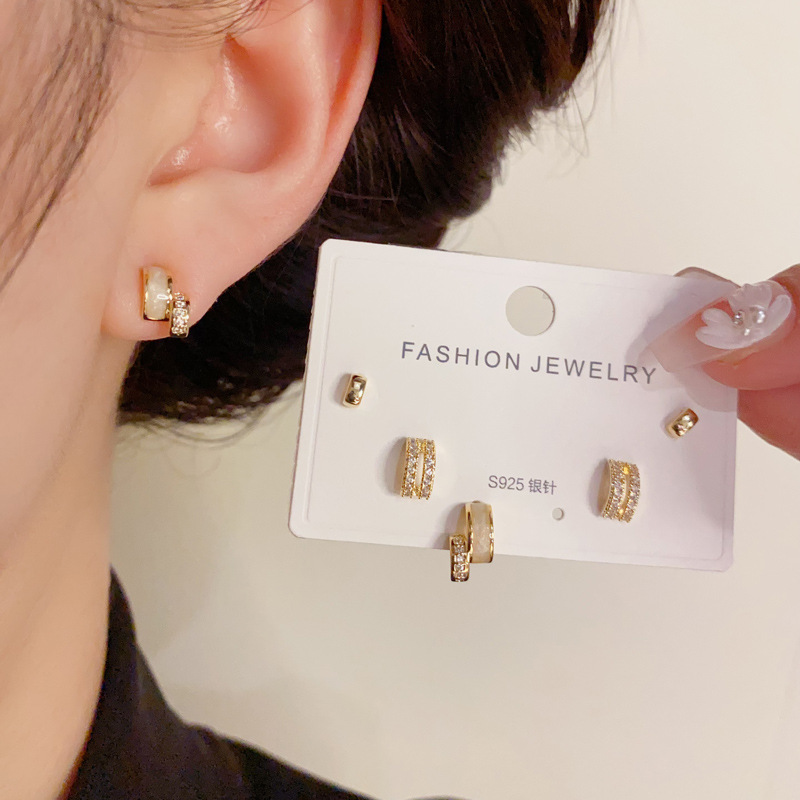 17g Weight 1 Set Elegant Geometric Copper Ear Studs