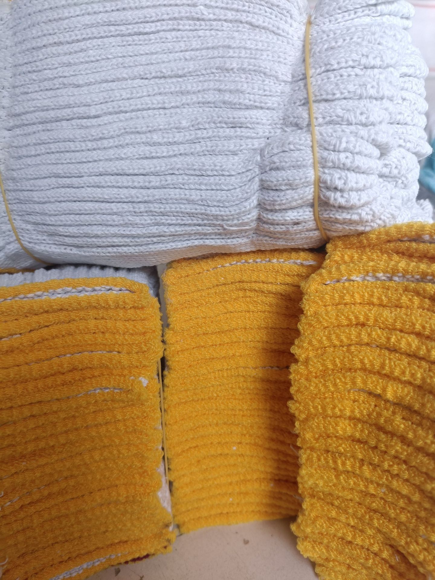 Wholesale labor protection gloves, 600g knitting cotton yarn white gloves, workshop anti-cut wear-resistant work protective gloves