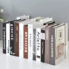 Simple English (Black and White Gray Coffee) Do not repeat 70 books