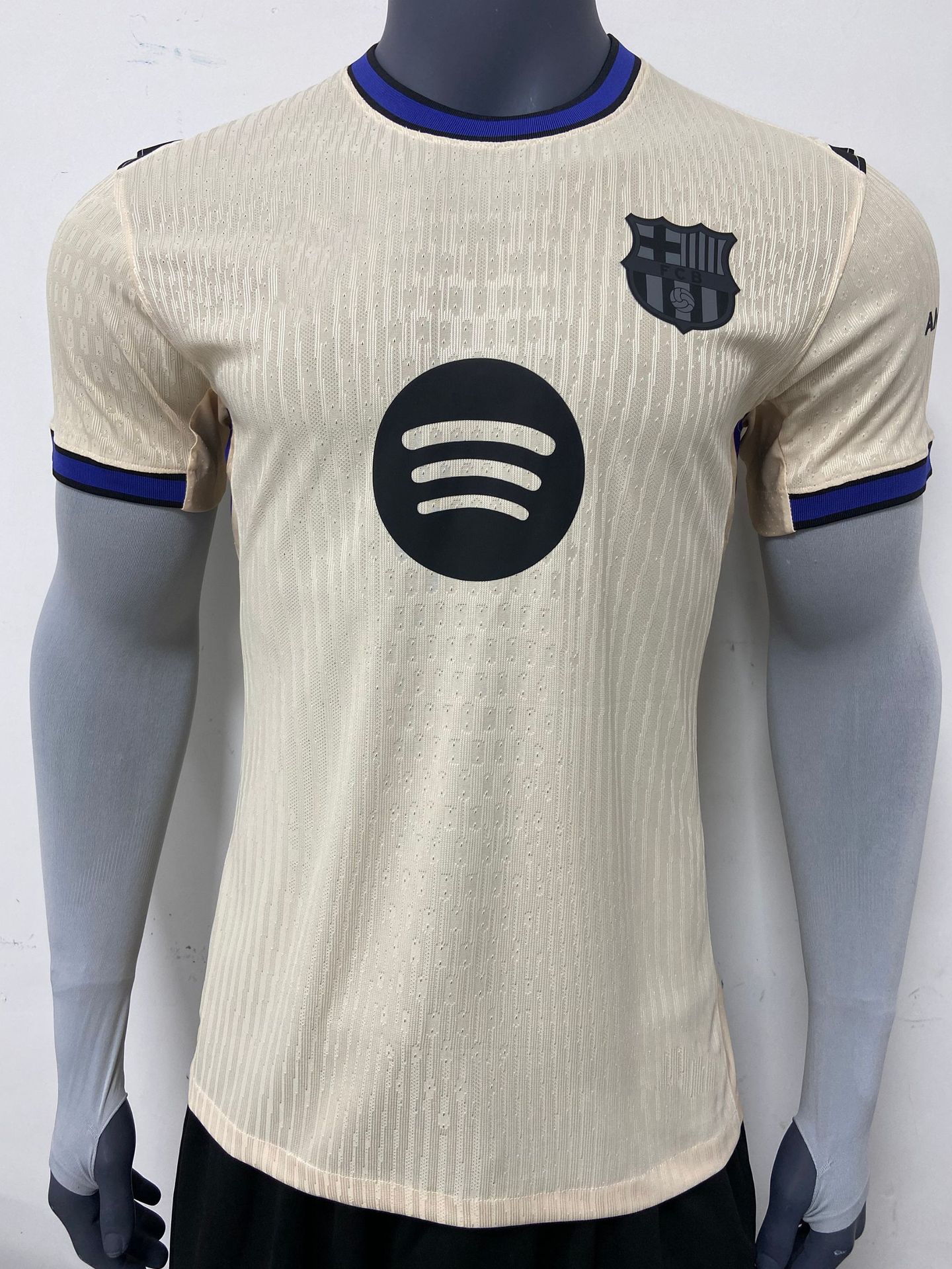2526 barcelona away game